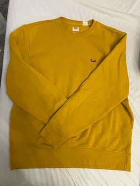 Levi's Men's Mustard Yellow Crewneck Sweatshirt